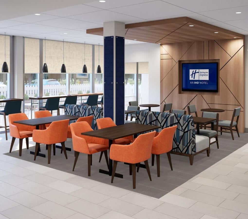 Holiday Inn Express - Strathroy By Ihg Exterior foto