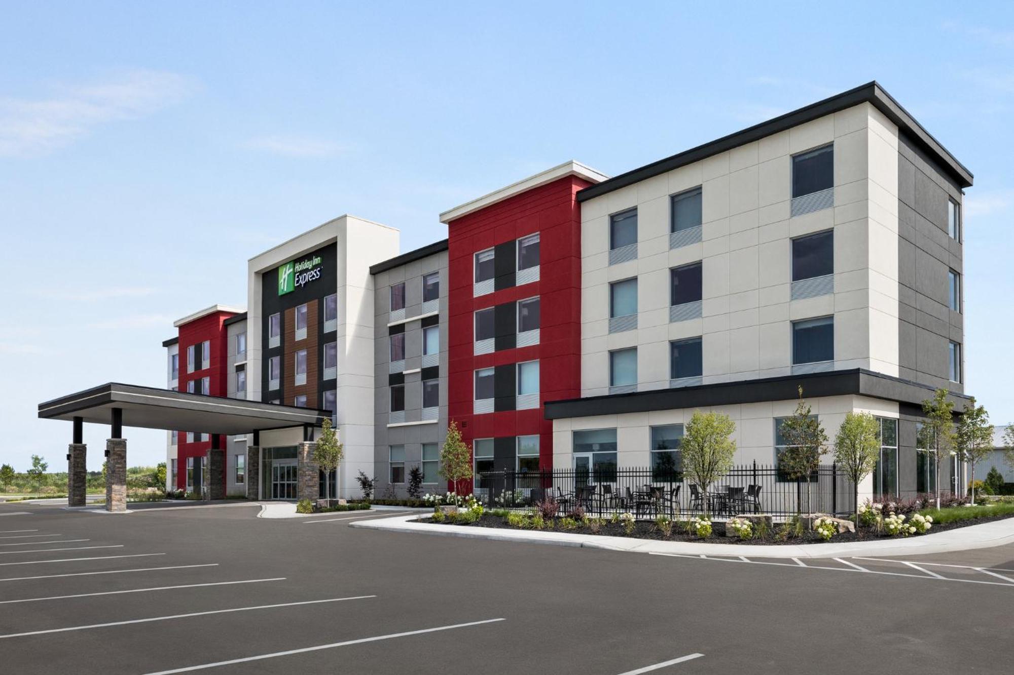 Holiday Inn Express - Strathroy By Ihg Exterior foto