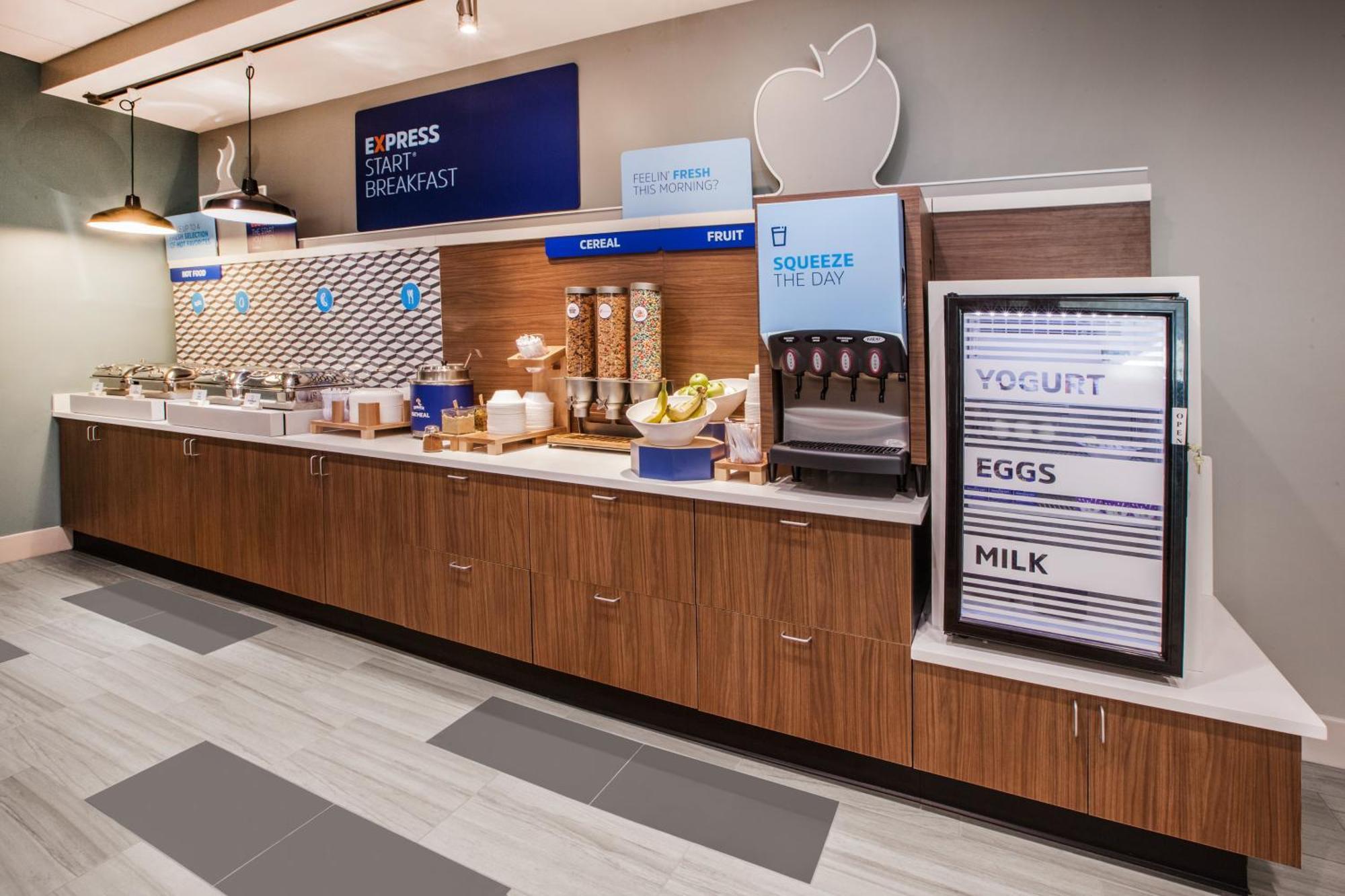 Holiday Inn Express - Strathroy By Ihg Exterior foto